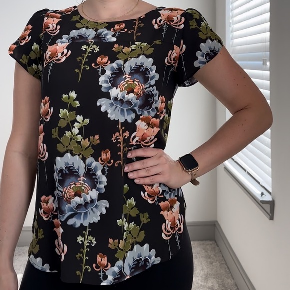 Loft Floral Blouse - Picture 1 of 8